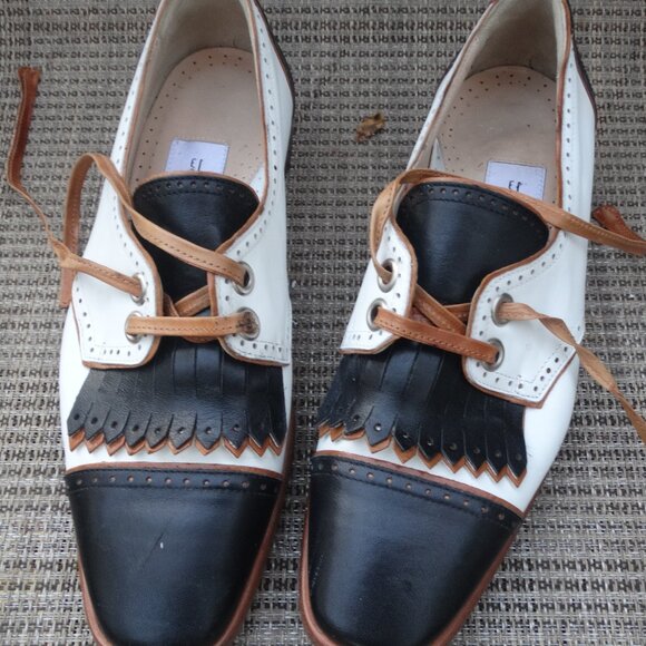 Walter Genuin Women’s Kilt Golf & Dress Shoes Black /White Sz 7 Waterproof Italy - Picture 8 of 12